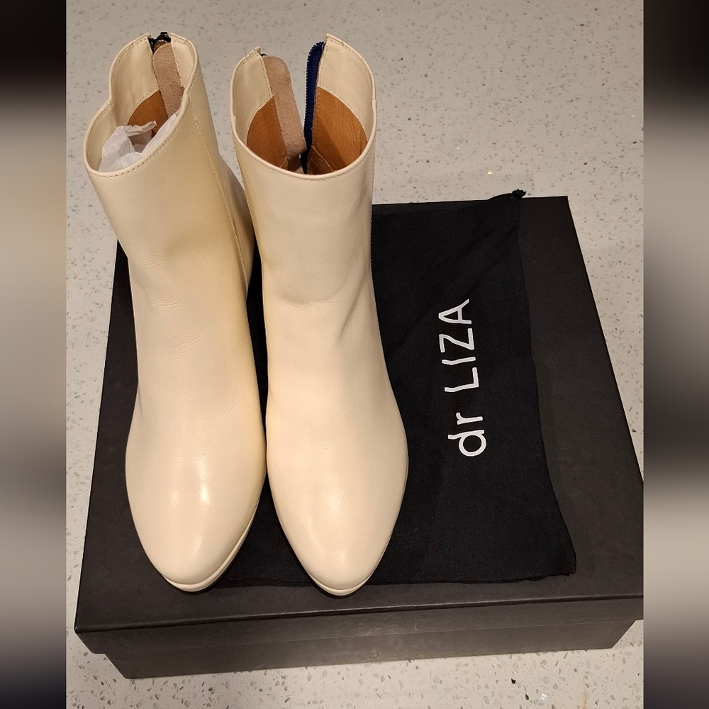 Dr Liza Cream leather boots